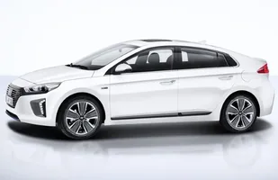 Hyundai IONIQ w pełnej krasie — zdjęcie 3