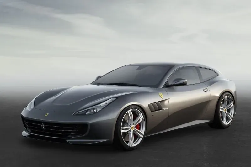 Ferrari GTC4Lusso