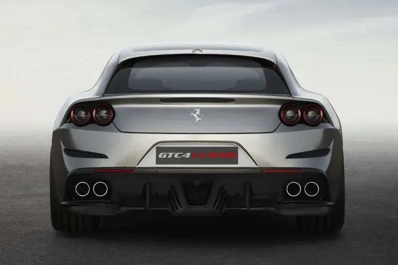 Ferrari GTC4Lusso