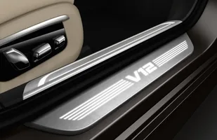 BMW M760i xDrive — zdjęcie 6