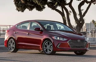 Hyundai Elantra. Ceny — zdjęcie 1