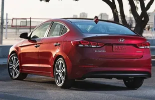 Hyundai Elantra. Ceny — zdjęcie 3
