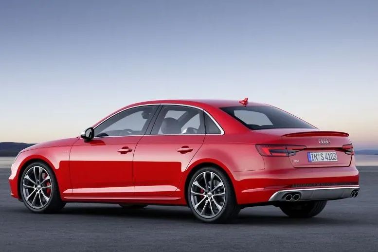 Audi S4