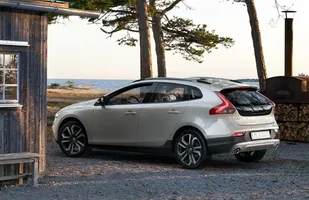 Volvo V40 po lifitngu — zdjęcie 6