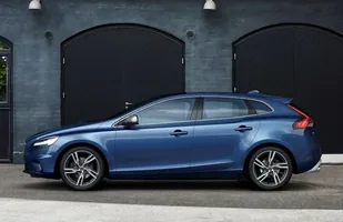 Volvo V40 po lifitngu — zdjęcie 8