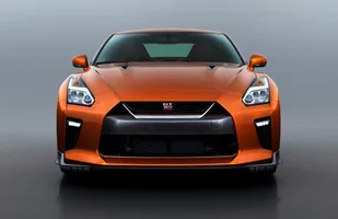 Nissan GT-R model roku 2017 — zdjęcie 5