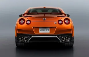 Nissan GT-R model roku 2017 — zdjęcie 6