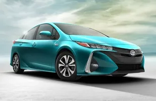 Toyota Prius Plug-in Hybrid — zdjęcie 1