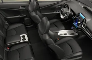 Toyota Prius Plug-in Hybrid — zdjęcie 7