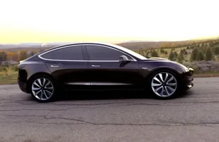 Tesla Model 3 — zdjęcie 5