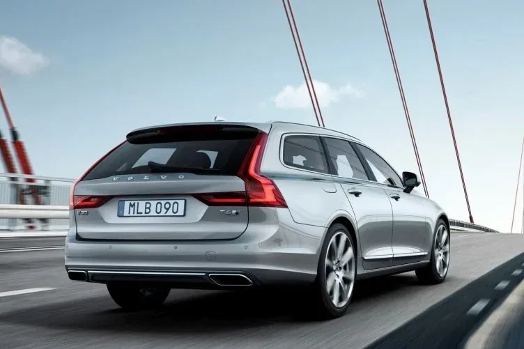 Volvo V90