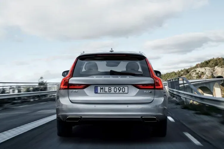 Volvo V90