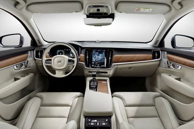 Volvo V90