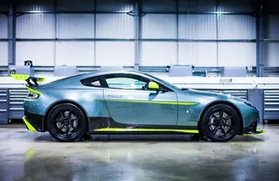 Aston Martin Vantage GT8 — zdjęcie 7