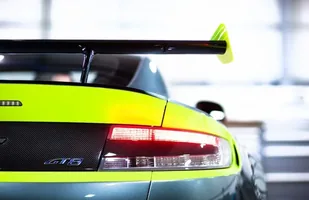 Aston Martin Vantage GT8 — zdjęcie 9