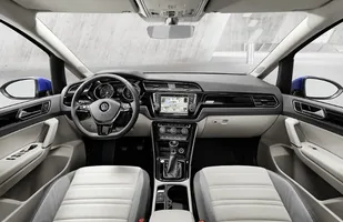 Volkswagen Touran z nowymi silnikami. Ceny — zdjęcie 7