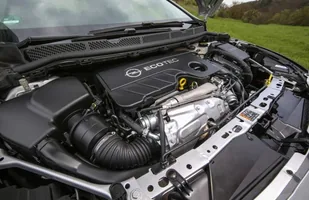 Opel Astra 1.6 BiTurbo CDTI — zdjęcie 3