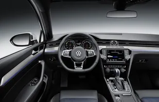 Volkswagen Passat GTE. Ceny — zdjęcie 4