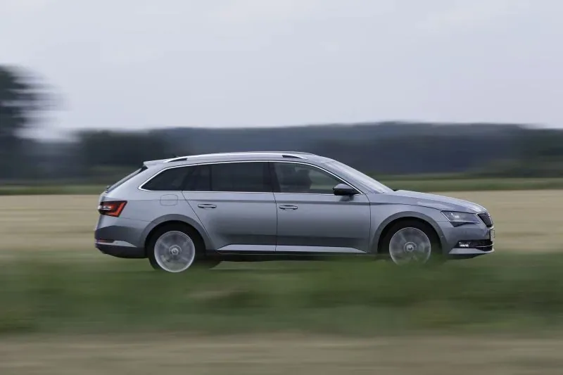 Skoda Superb Combi