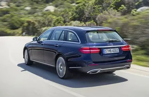 Mercedes E kombi — zdjęcie 12