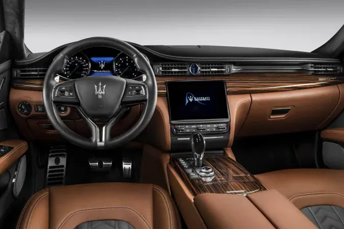 Maserati Quattroporte