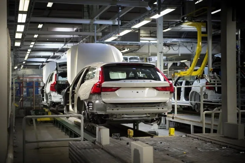 Volvo V90