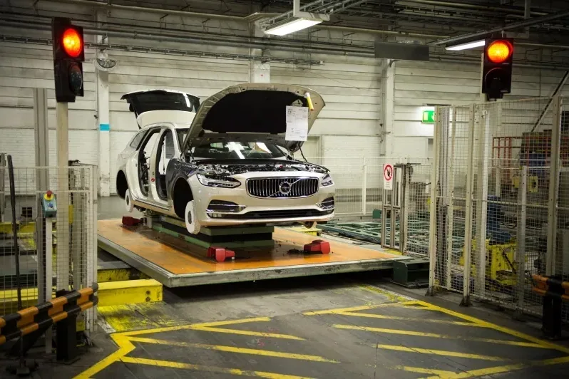 Volvo V90