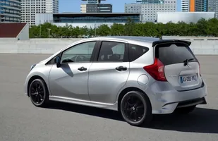 Nissan Note Black Edition — zdjęcie 4