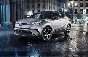 Toyota C-HR. Oto wnętrze! — zdjęcie 2