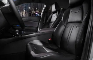 Toyota C-HR. Oto wnętrze! — zdjęcie 6