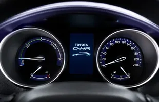Toyota C-HR. Oto wnętrze! — zdjęcie 8