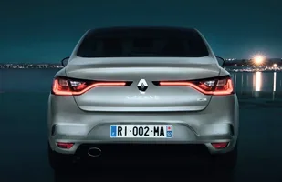 Renault Megane Grand Coupe — zdjęcie 7