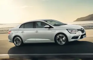 Renault Megane Grand Coupe — zdjęcie 12
