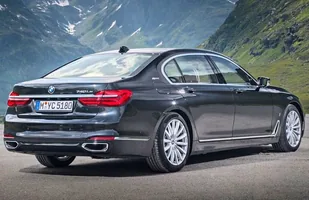BMW 740e iPerformance. Hybryda plug-in — zdjęcie 3