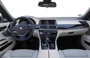 BMW 760 (F01)