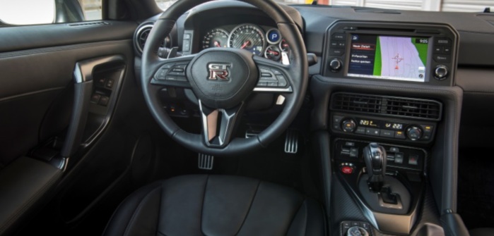 Nissan GT-R