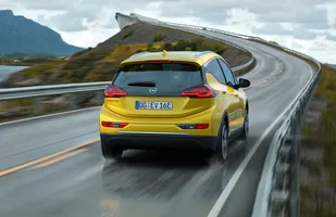 Opel Ampera-e — zdjęcie 2