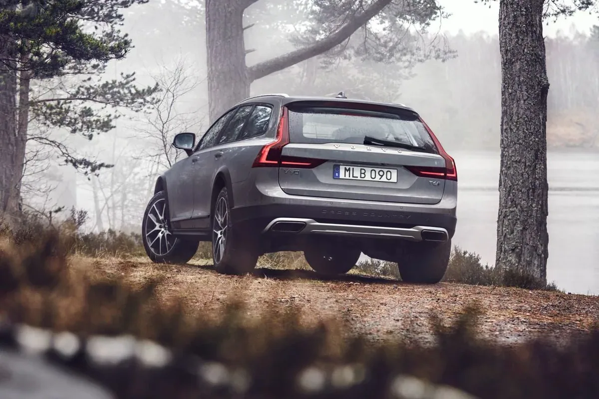Volvo V90 Cross Country