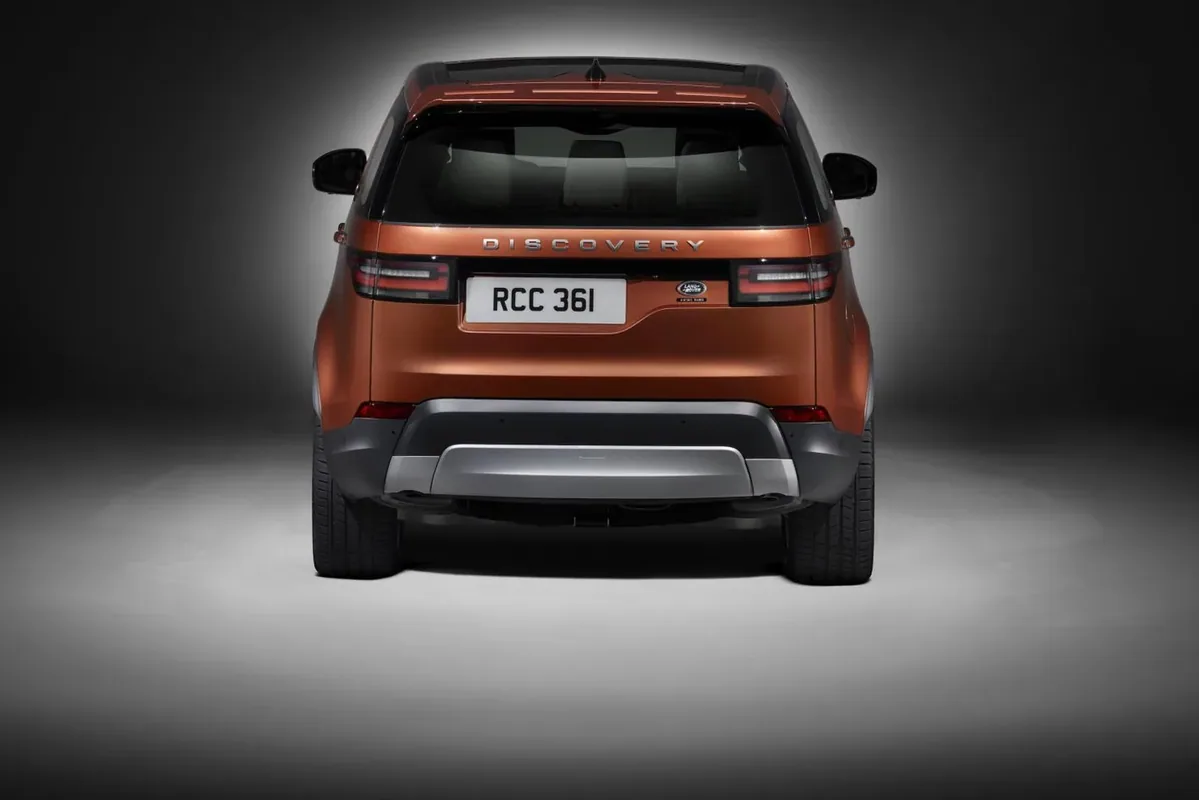 Land Rover Discovery 5