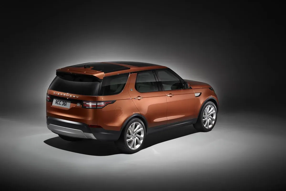 Land Rover Discovery 5