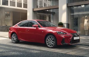 Lexus IS po liftingu — zdjęcie 5