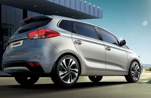 Kia Carens po liftingu — zdjęcie 2