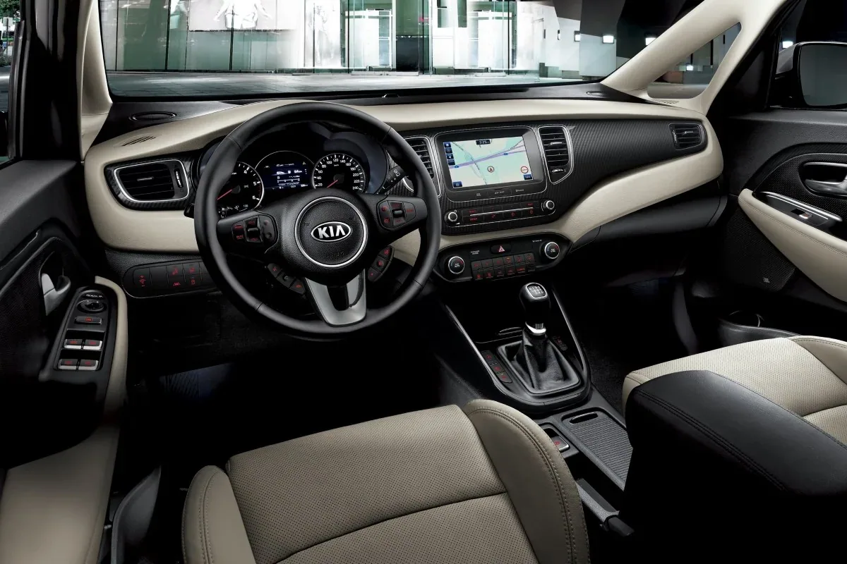 Kia Carens po liftingu