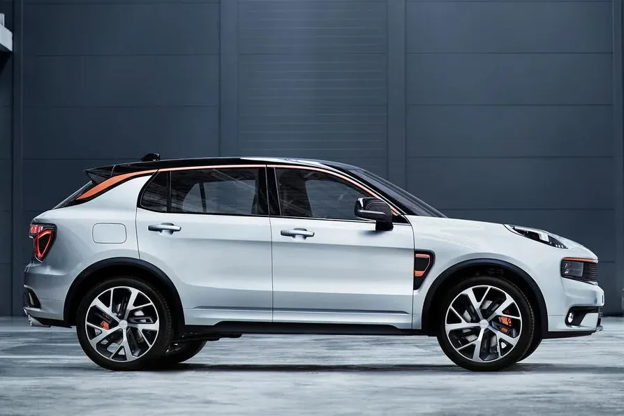 Lynk&Co 01