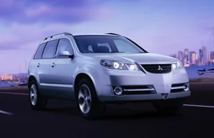 15 lat Mitsubishi Outlander — zdjęcie 2