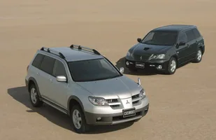 15 lat Mitsubishi Outlander — zdjęcie 3