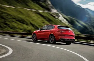 Alfa Romeo Stelvio Quadrifoglio — zdjęcie 6