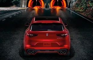 Alfa Romeo Stelvio Quadrifoglio — zdjęcie 10
