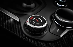 Alfa Romeo Stelvio Quadrifoglio — zdjęcie 12