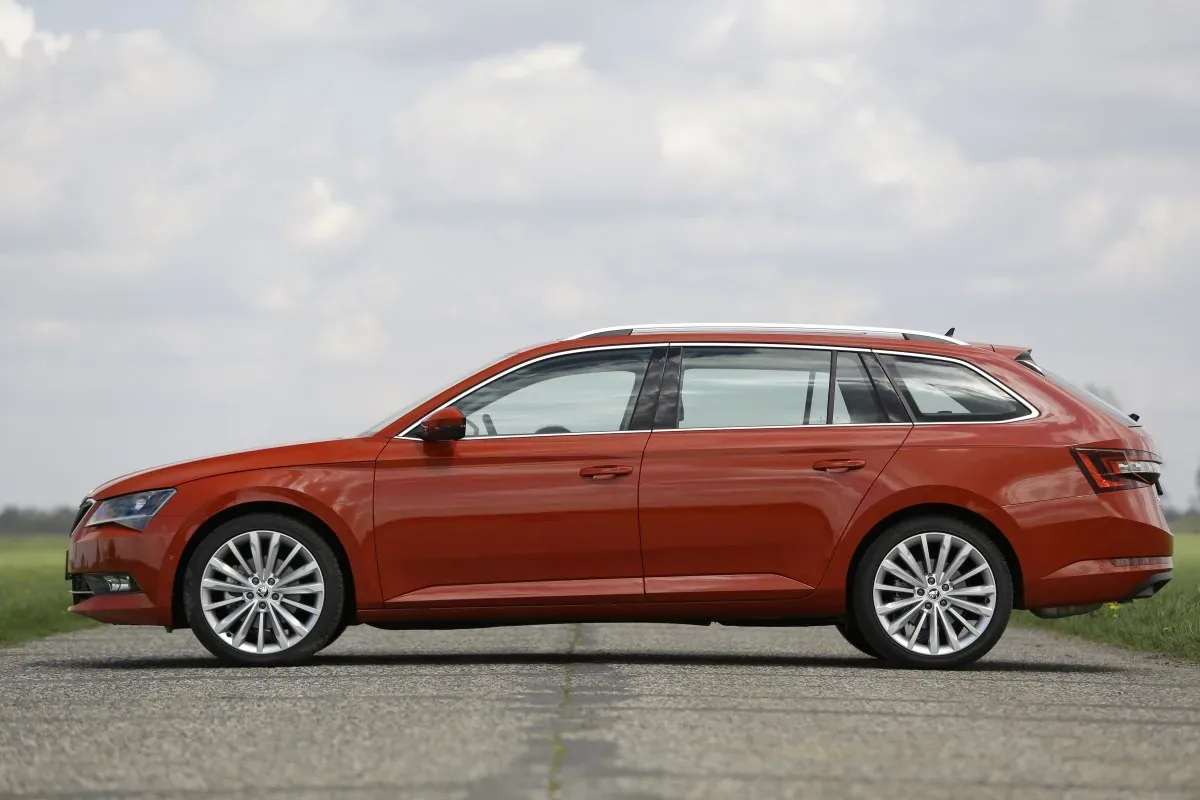 Skoda Superb Combi